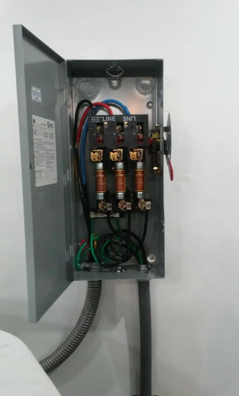 Three-phase disconnect switch installed for Smoke Detector Installation in Coolbaugh